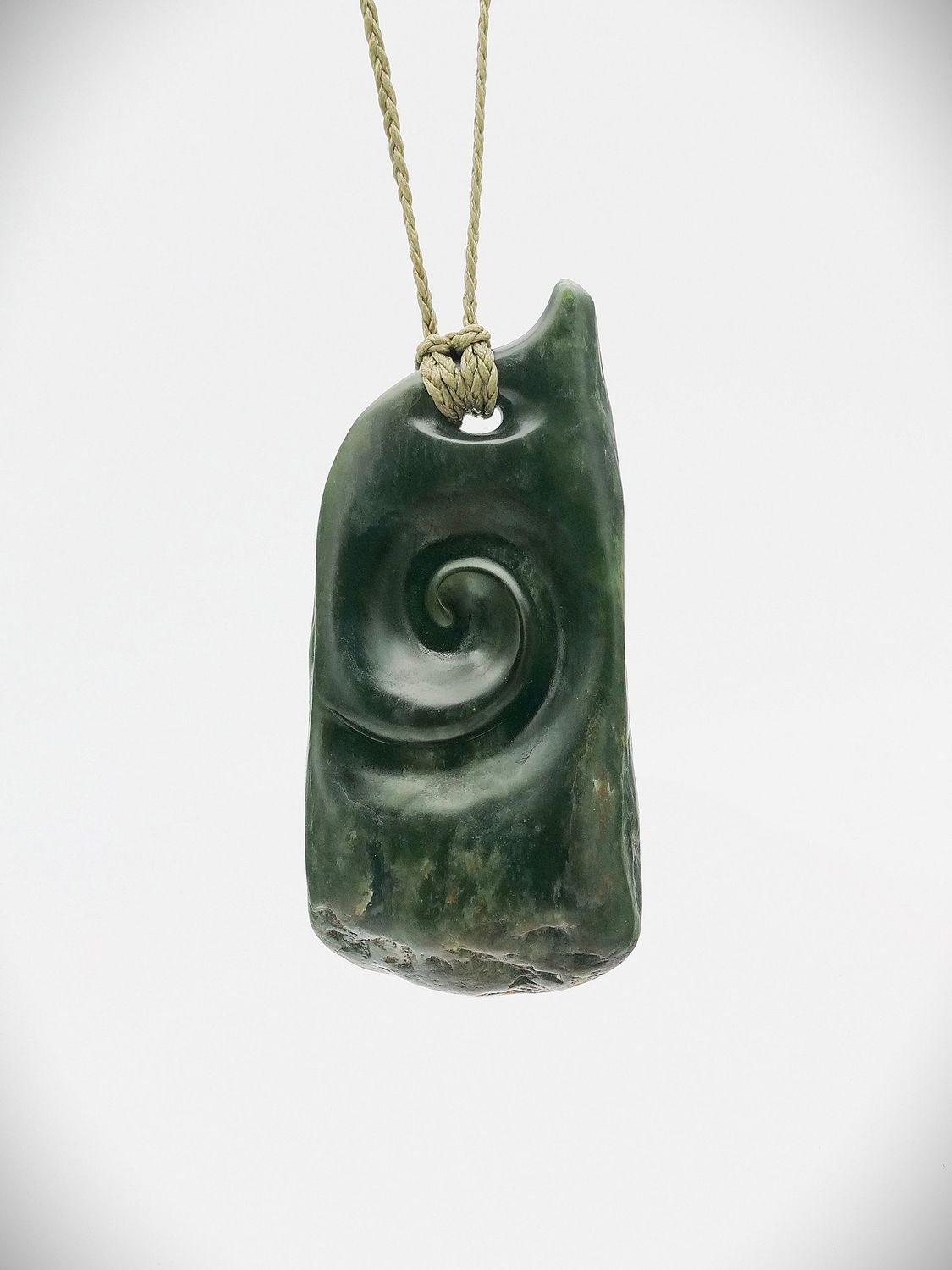 Moko Pounamu Kuru (Drop) Koru NZ Genuine Kawakawa Flower Greenstone - Kaitangata