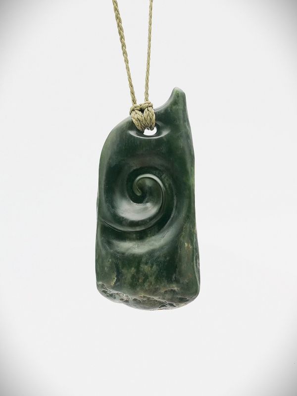 Moko Pounamu Kuru (Drop) Koru NZ Genuine Kawakawa Flower Greenstone - Kaitangata