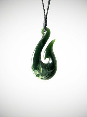 Moko Pounamu Hei Matau (Hook) NZ Genuine Kawakawa Flower Greenstone - Te Puhituia