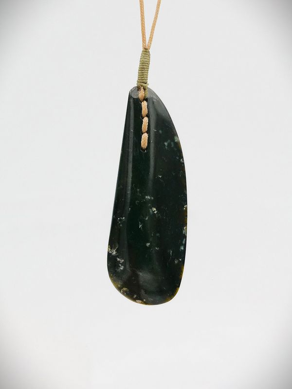 Moko Pounamu Roimata (Teardrop) NZ Genuine Tangiwai Serpentine Greenstone - Hokianga