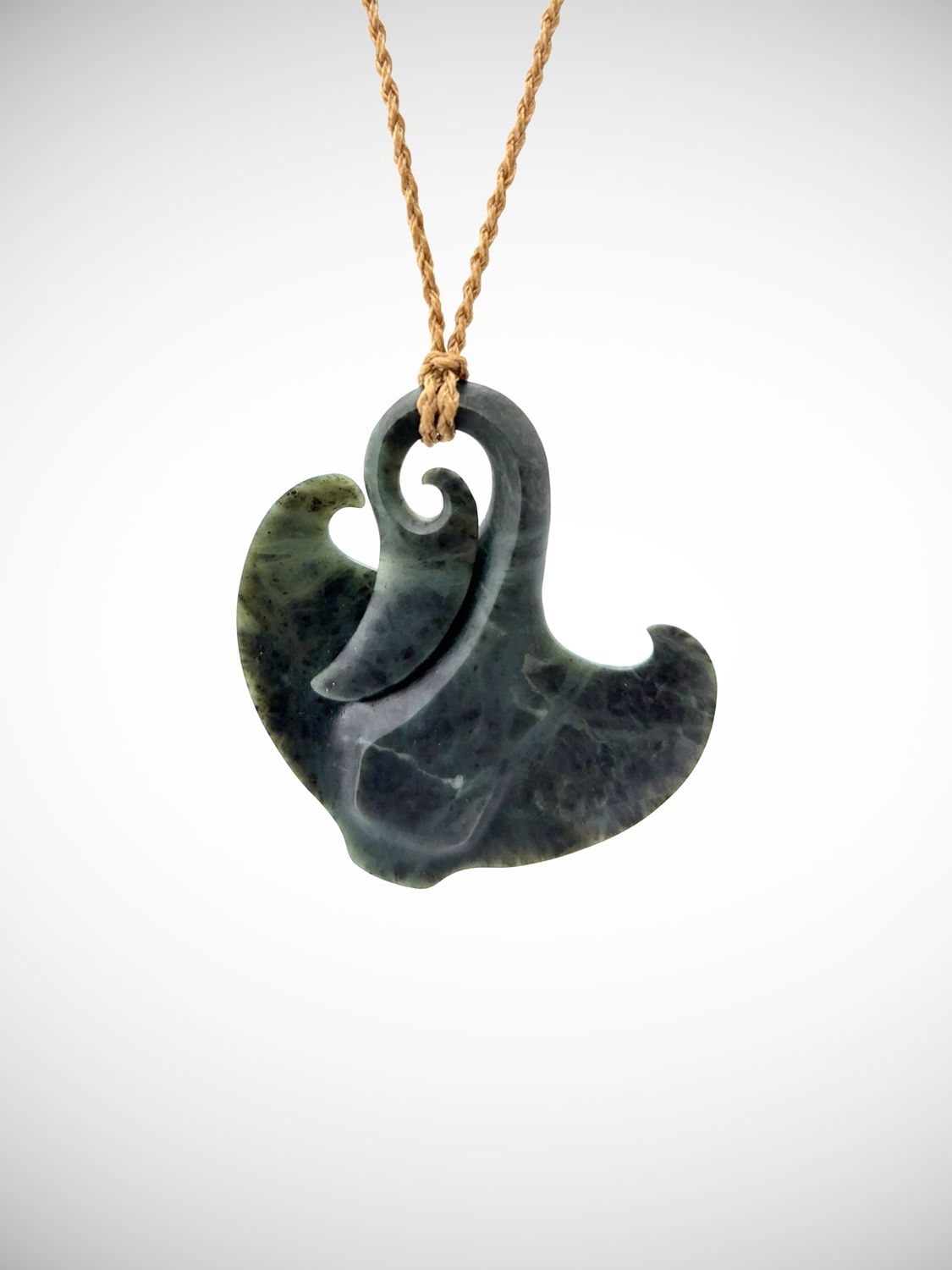 Moko Pounamu Manta Ray NZ Genuine Nelson Jade Te Tau Ihu Greenstone - Rotoiti