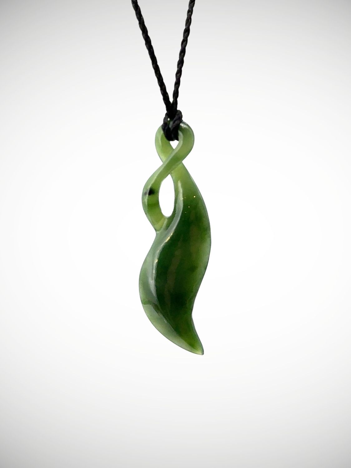 Moko Pounamu Pikorua (Twist) NZ Genuine Kahurangi Greenstone - Ohoumata