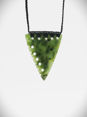 Moko Pounamu Notched Rei Niho (Tooth) NZ Genuine Kawakawa Greenstone - Hauturu Moko Pounamu Notched Rei Niho (Tooth) NZ Genuine Kawakawa Greenstone - Hauturu