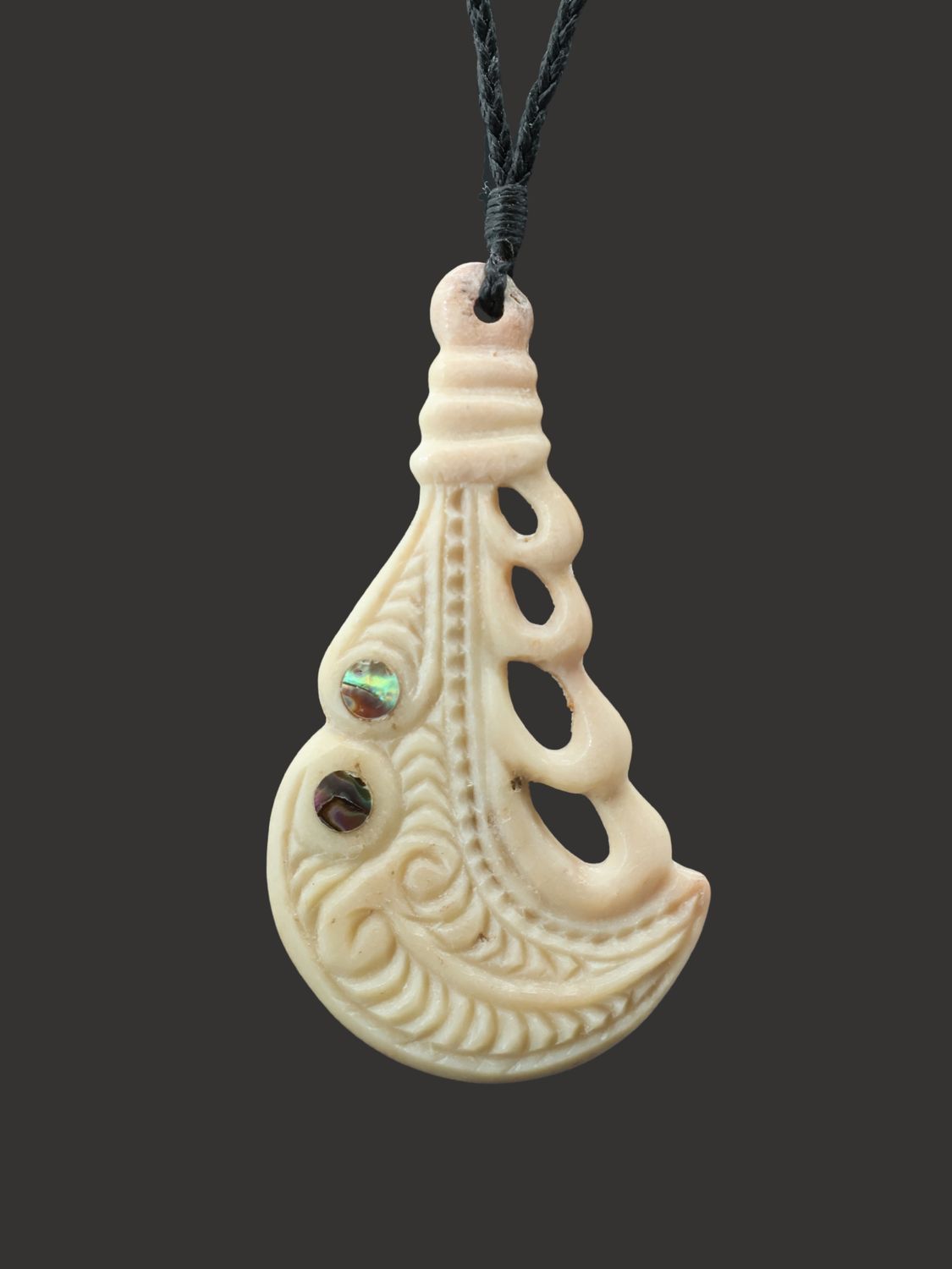 Moko Pounamu Patu Pendant Whale Bone Carving - Kuramea
