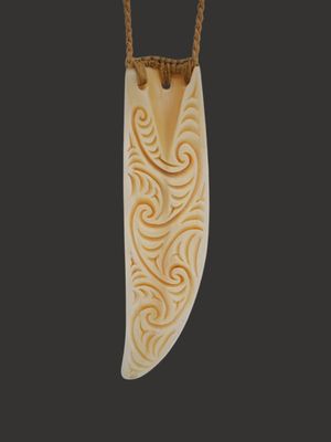 Moko Pounamu Whale Tooth Carving Rei Puta (Eye Tooth)