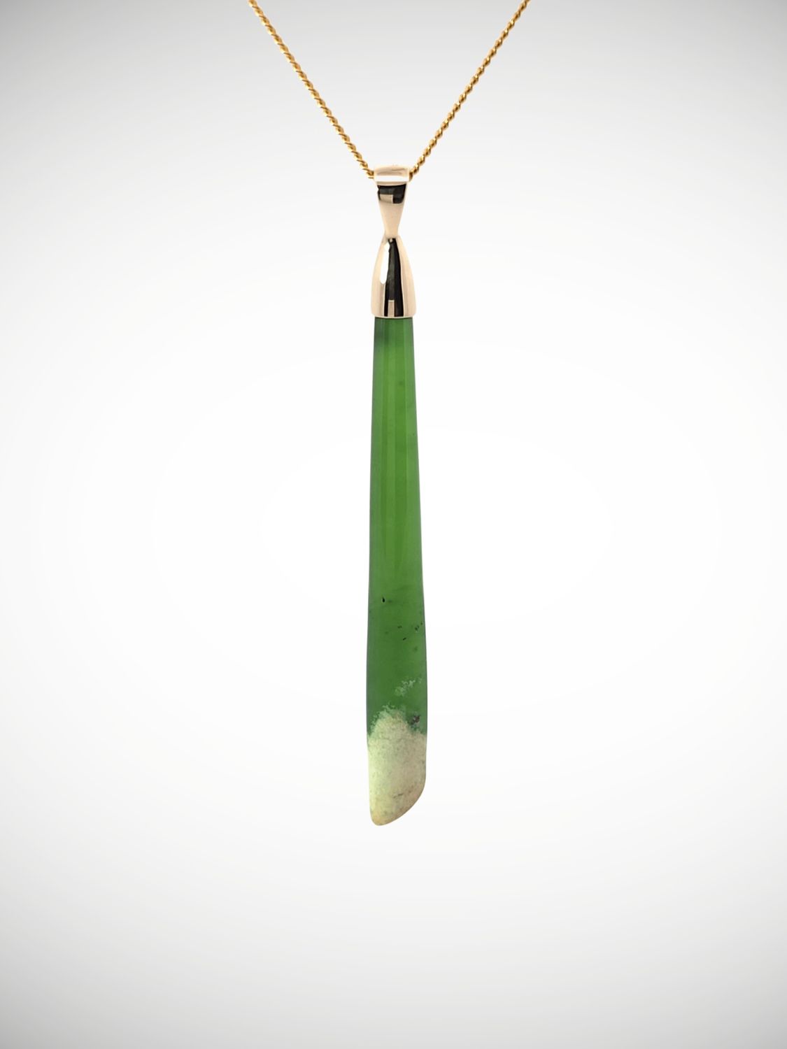 Moko Pounamu Gilt Jewellery Roimata (Teardrop) NZ Genuine Kahurangi Flower Greenstone & 9ct Gold - Okaka