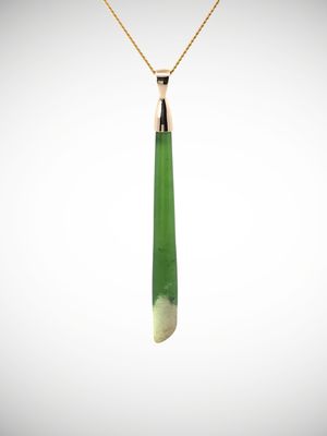 Moko Pounamu Gilt Jewellery Roimata (Teardrop) NZ Genuine Kahurangi Flower Greenstone & 9ct Gold - Okaka