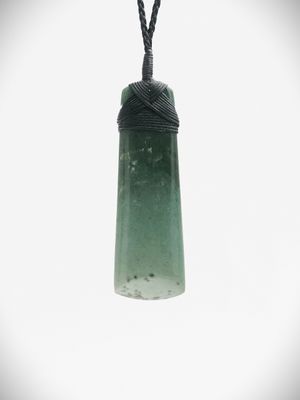 Moko Pounamu Toki NZ Genuine Kawakawa Flower Greenstone - Waitomo
