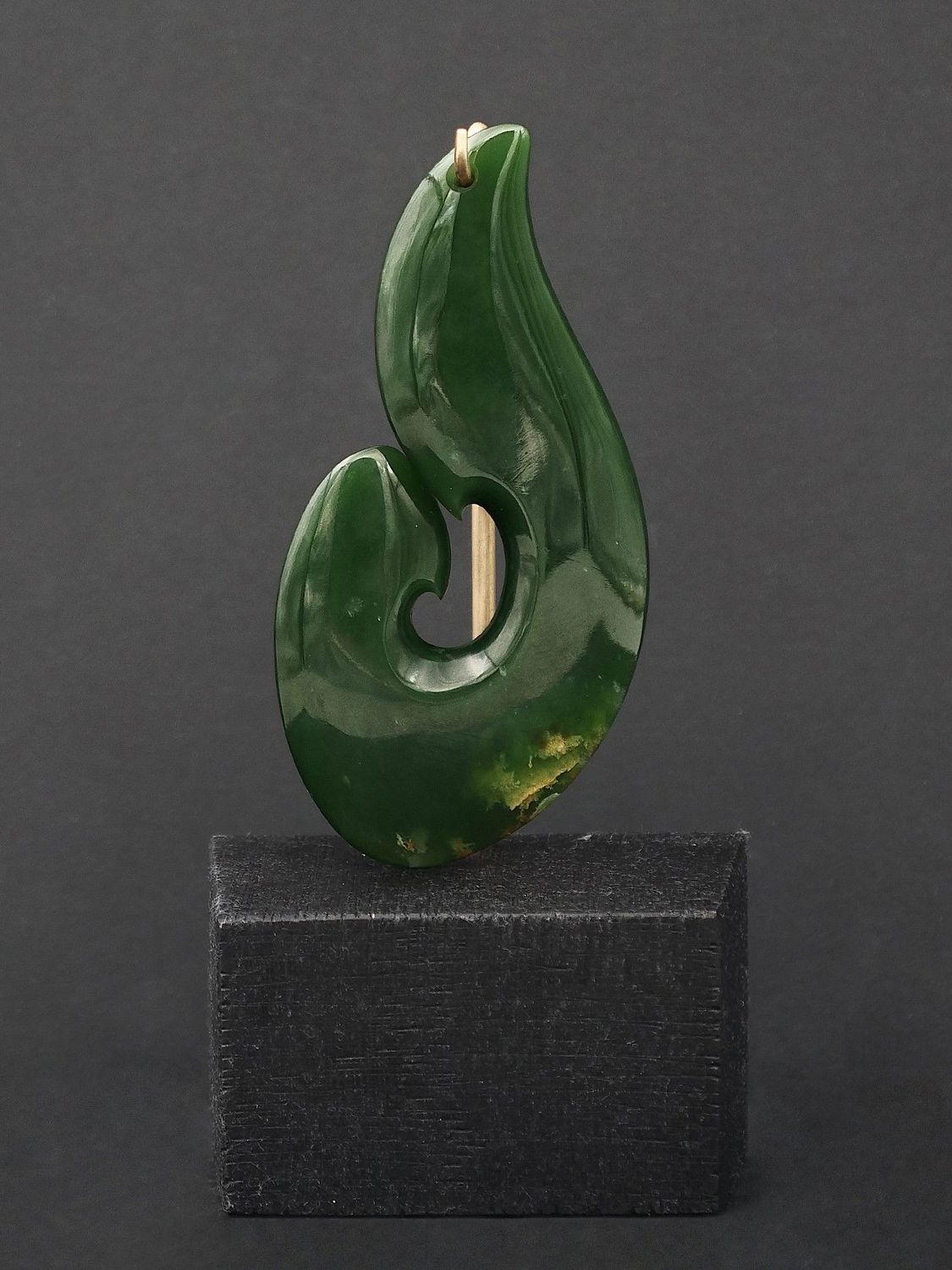 Moko Pounamu Hei Matau (Hook) NZ Genuine Marsden Flower Greenstone - Ruakituri