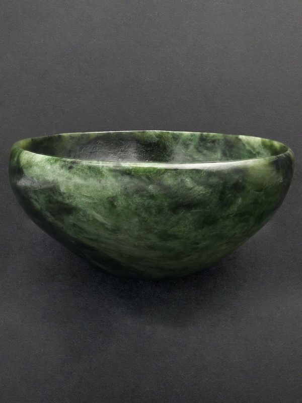 Moko Pounamu Kumete (Bowl) NZ Genuine Kahotea Greenstone