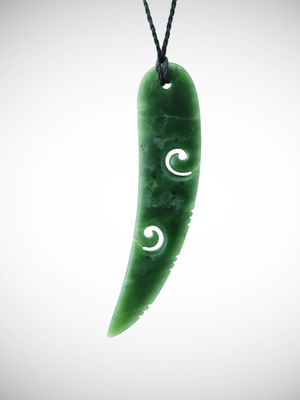 Moko Pounamu Notched Koru Rei Niho (Tooth)  NZ Genuine Kawakawa Greenstone - Omarama