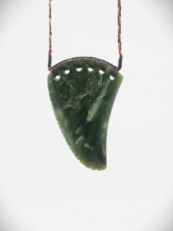 Moko Pounamu Notched Rei Niho (Tooth) NZ Genuine Kawakawa  Greenstone - Wainui