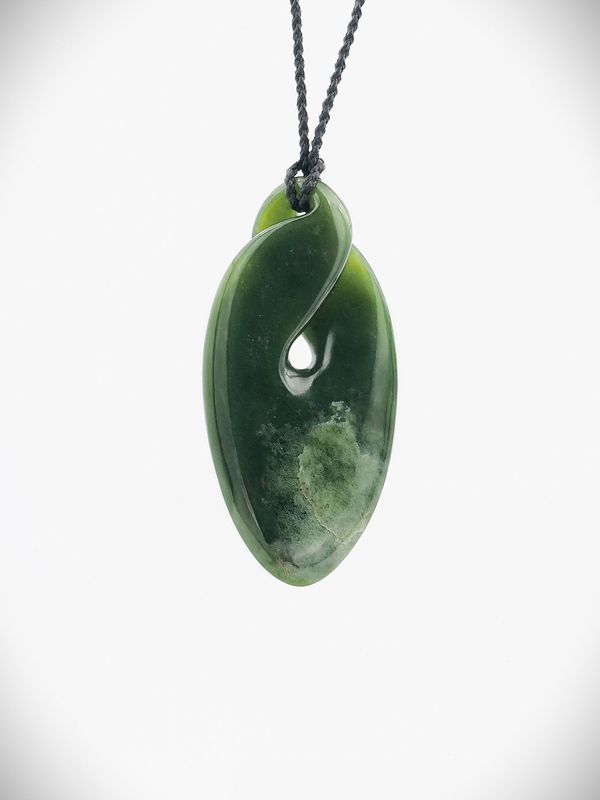 Moko Pounamu Pikorua (Twist) NZ Genuine Kawakawa Flower Greenstone - Ruatahuna