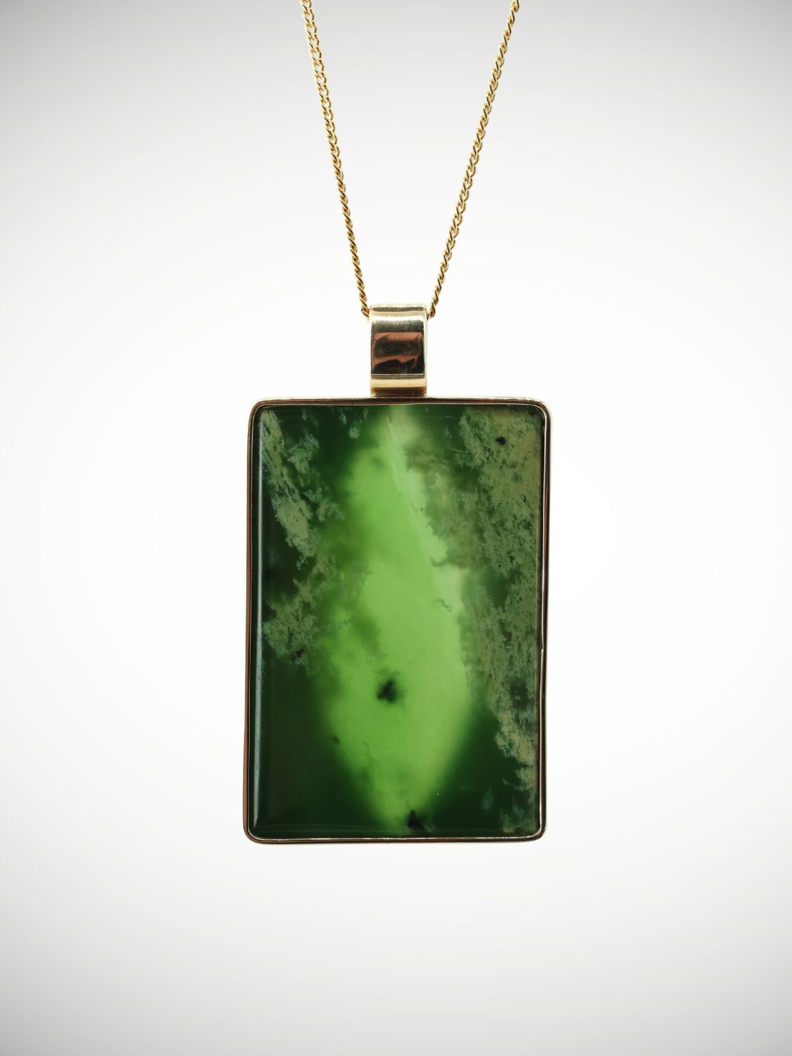 Moko Pounamu Genuine NZ Kahotea Flower Greenstone & 9ct Gold Drop Pendant - Pukehore