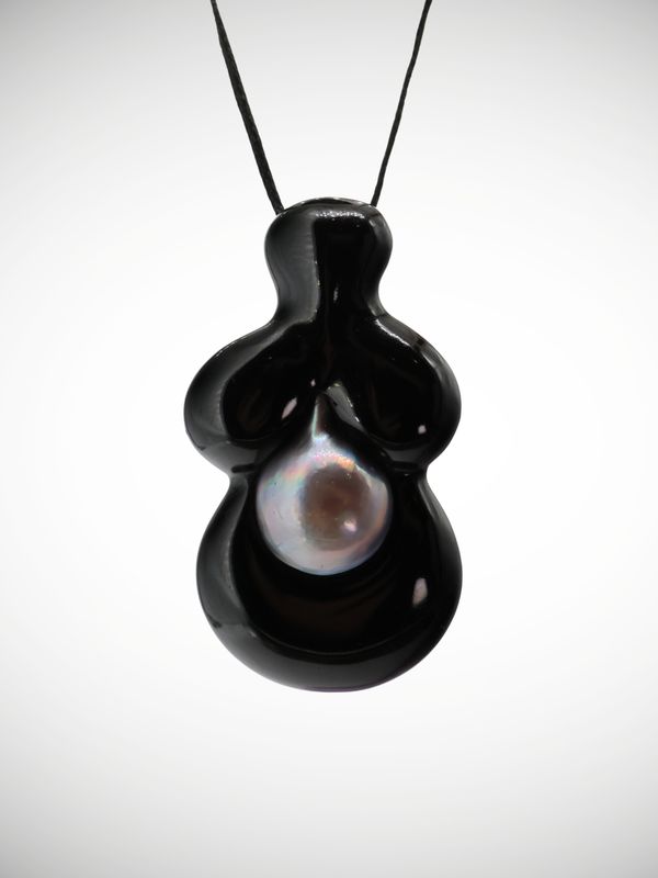 Moko Pounamu Australian Black Jade & Tahitian Pearl Pendant - Kaimanawa