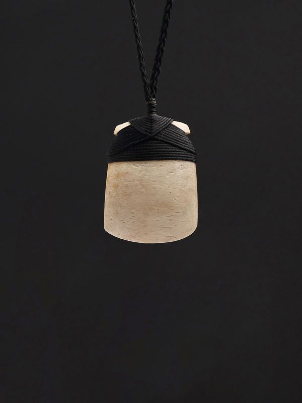 Moko Pounamu,  Whale Bone Carving Toki - Kaingaroa