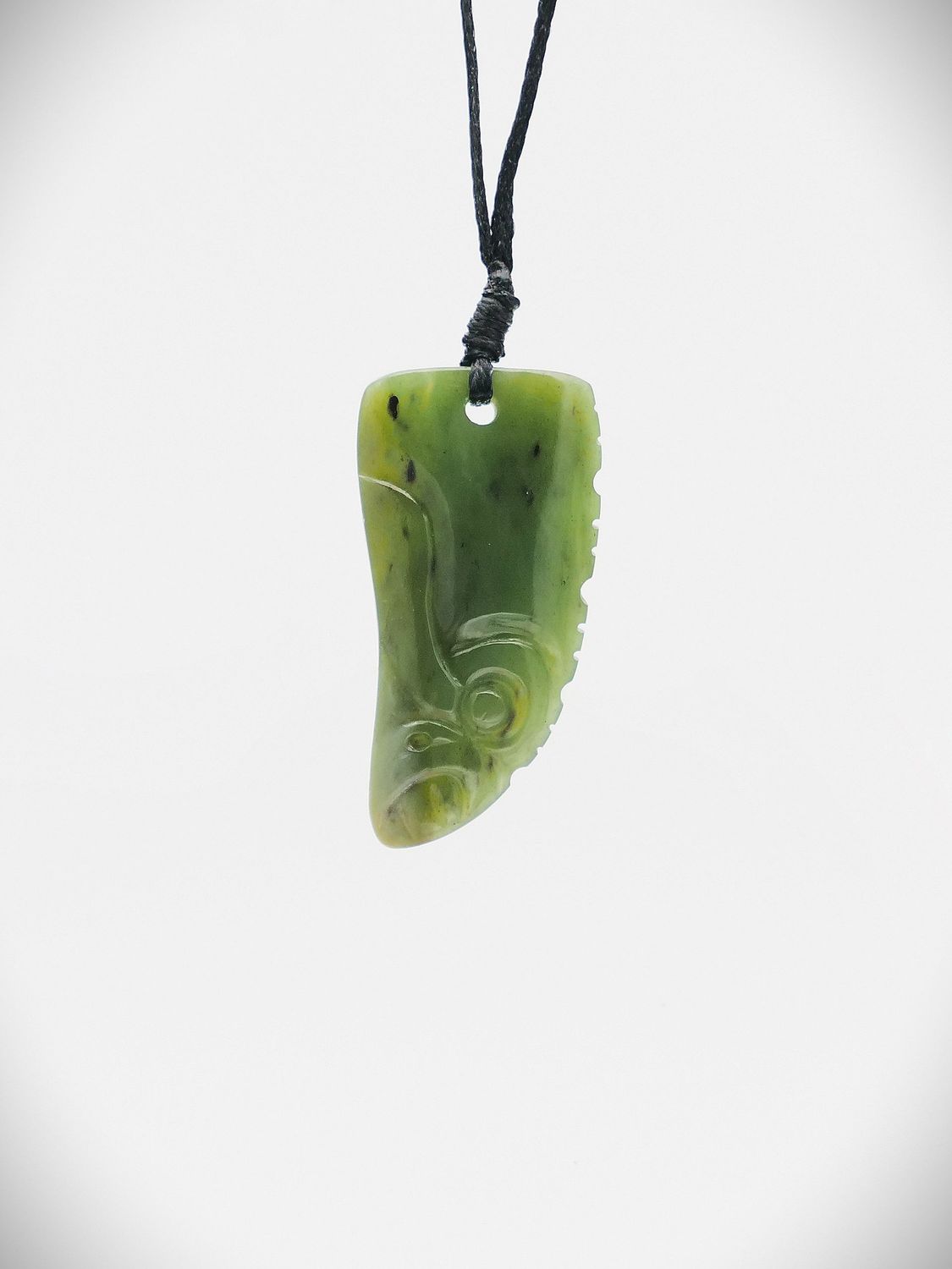 Moko Pounamu Rei Niho (tooth) NZ Genuine Kawakawa Flower Greenstone - Patutahi