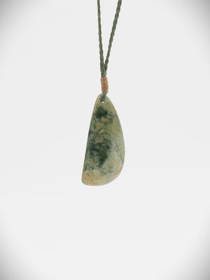 Moko Pounamu Roimata (Teardrop) NZ Genuine Kawakawa Flower Greenstone - Otoko