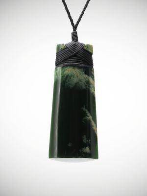 Moko Pounamu Toki Genuine  NZ Kawakawa Flower Greenstone - Aoroa
