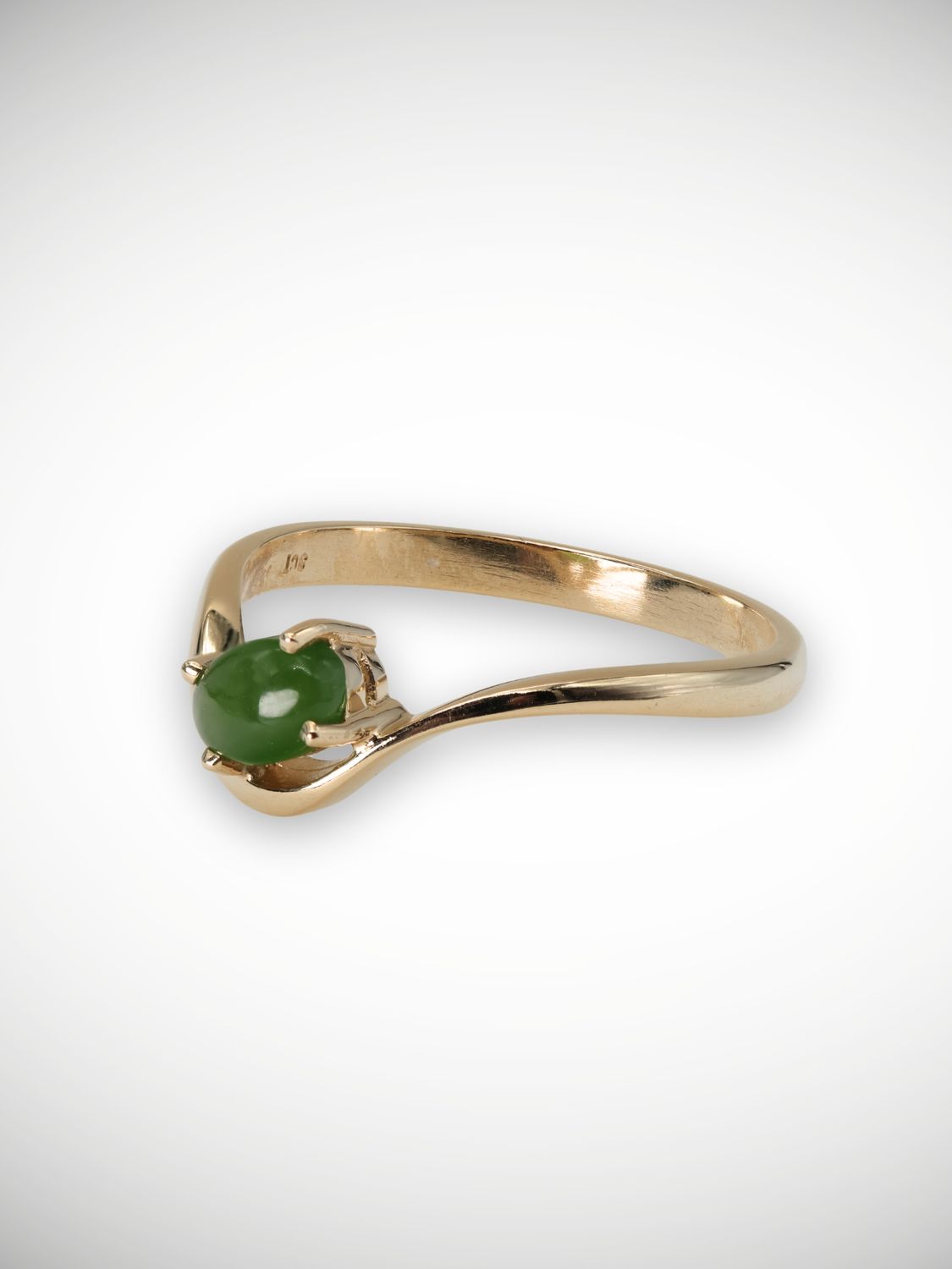 Moko Pounamu Genuine NZ Kahurangi Greenstone & 9ct Gold Ring - Kaiata