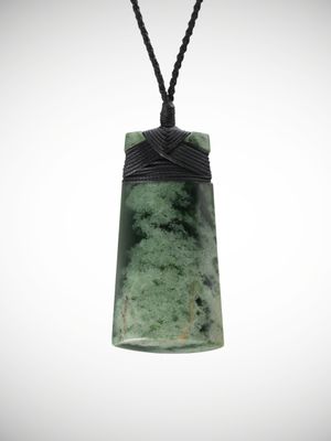 Moko Pounamu Toki NZ Genuine Kawakawa Flower Greenstone - Kaimango