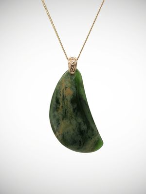 Moko Pounamu Kuru (Drop) Genuine NZ Kahurangi Flower Greenstone & Filigree 9ct Gold - Makuri