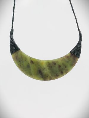 Moko Pounamu Kouma Breastplate NZ Genuine Totoweka  Greenstone - Tongaporutu