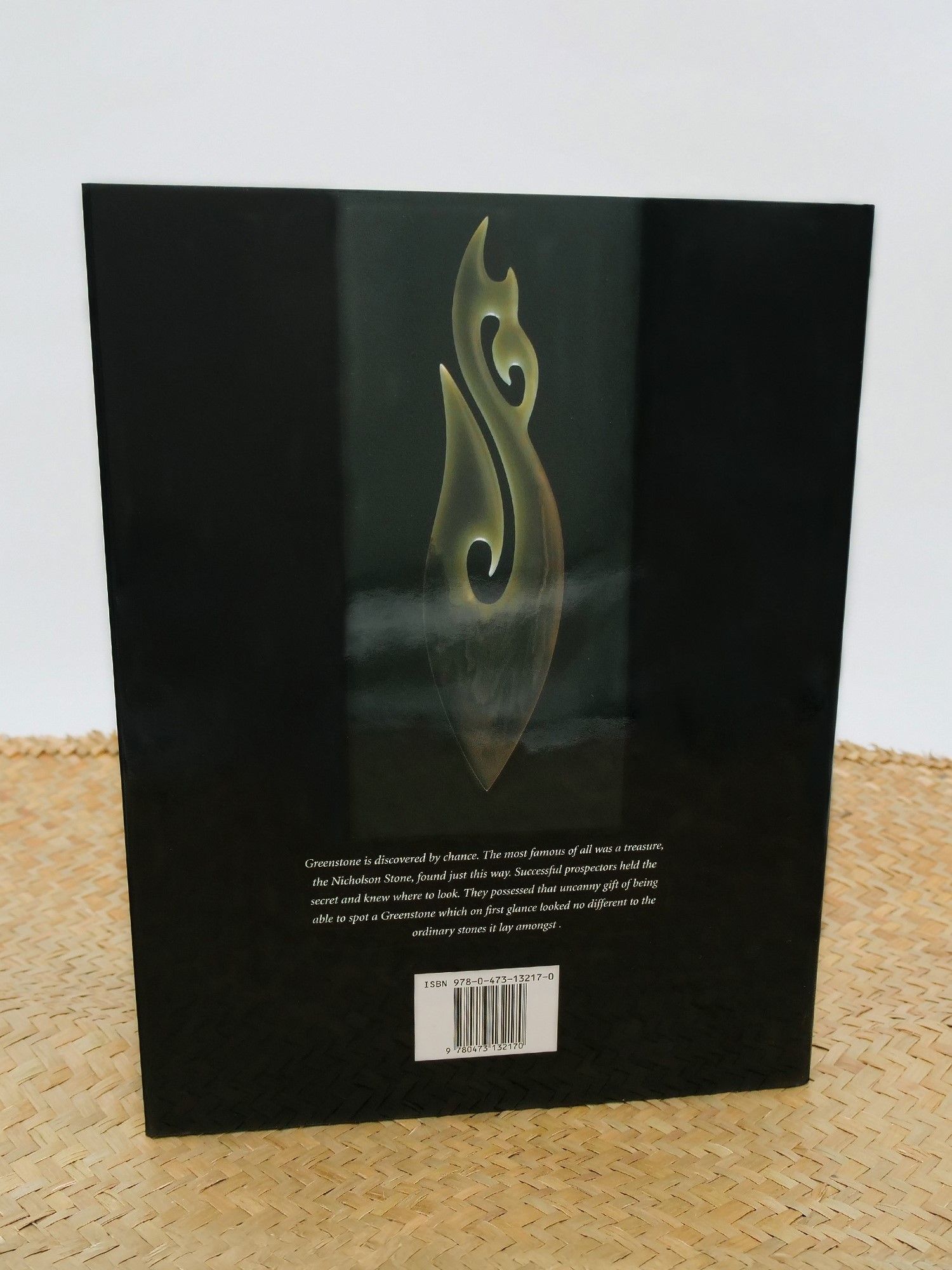 Te Wahi Pounamu - The Place of Greenstone - A book by Alfred Moreton