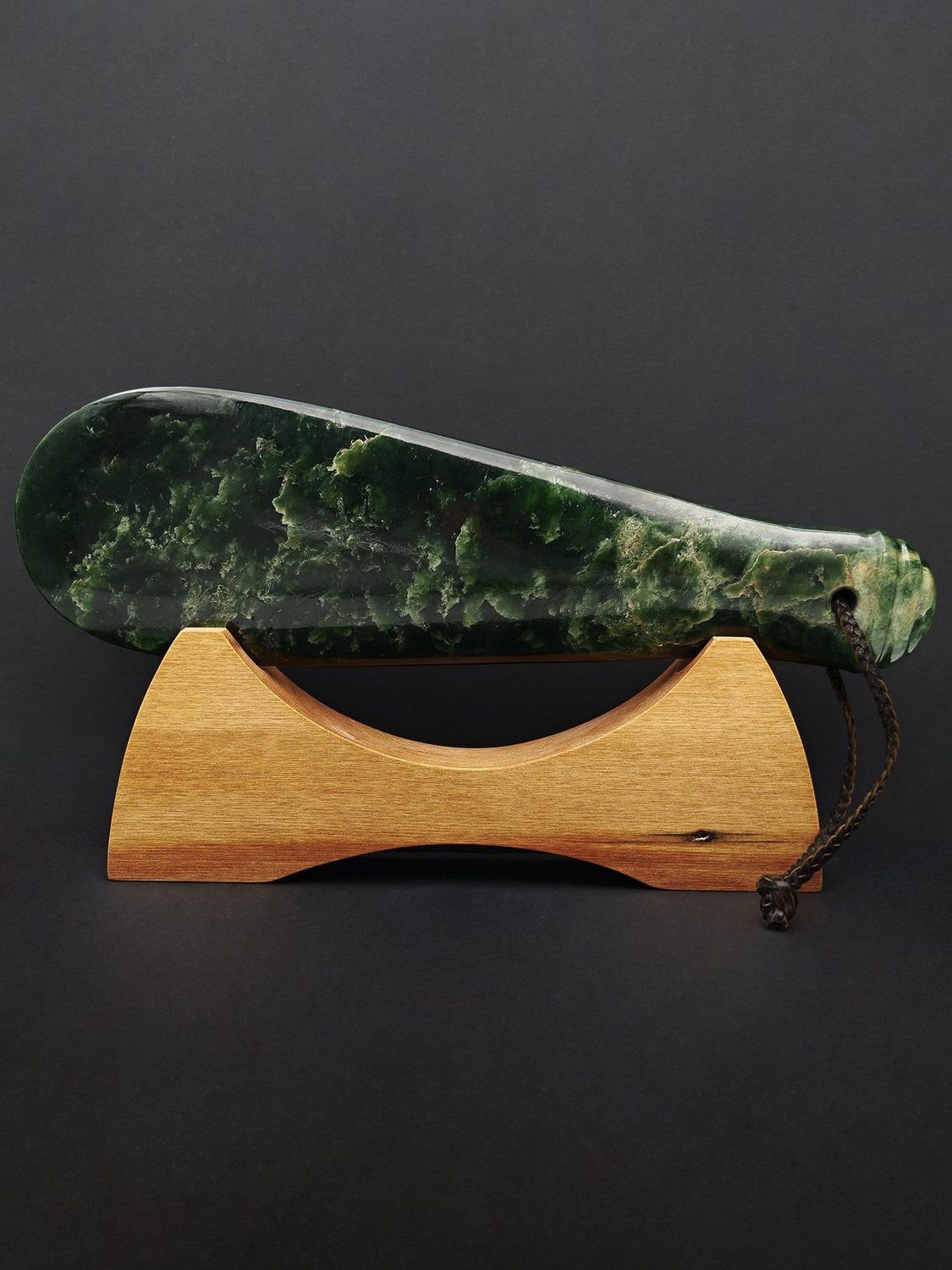 Moko Pounamu Mere Sculpture NZ Genuine Kawakawa Flower Pounamu - Miramar