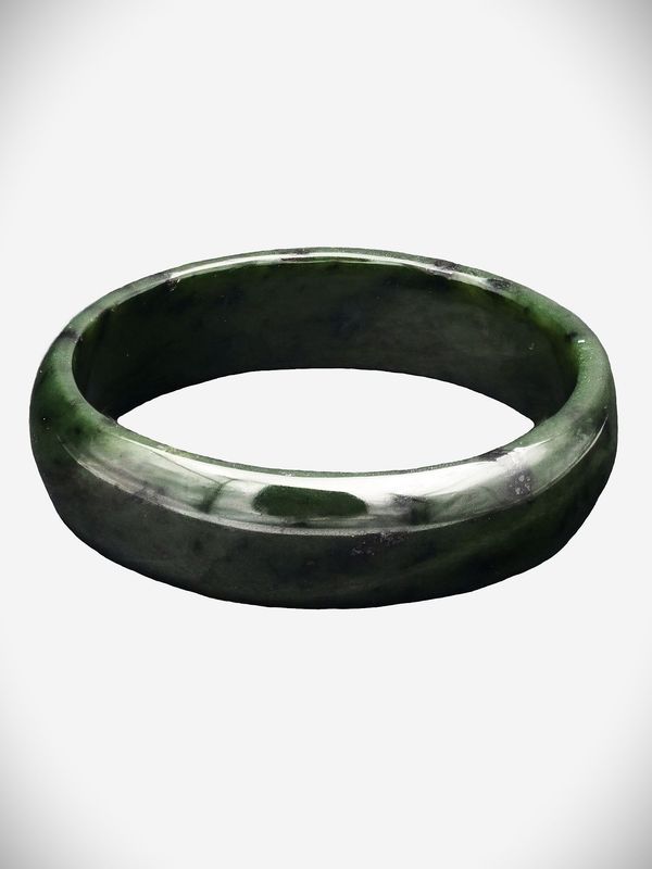 Moko Pounamu Solid Bangle NZ Genuine Kawakawa Greenstone - Tokomaru