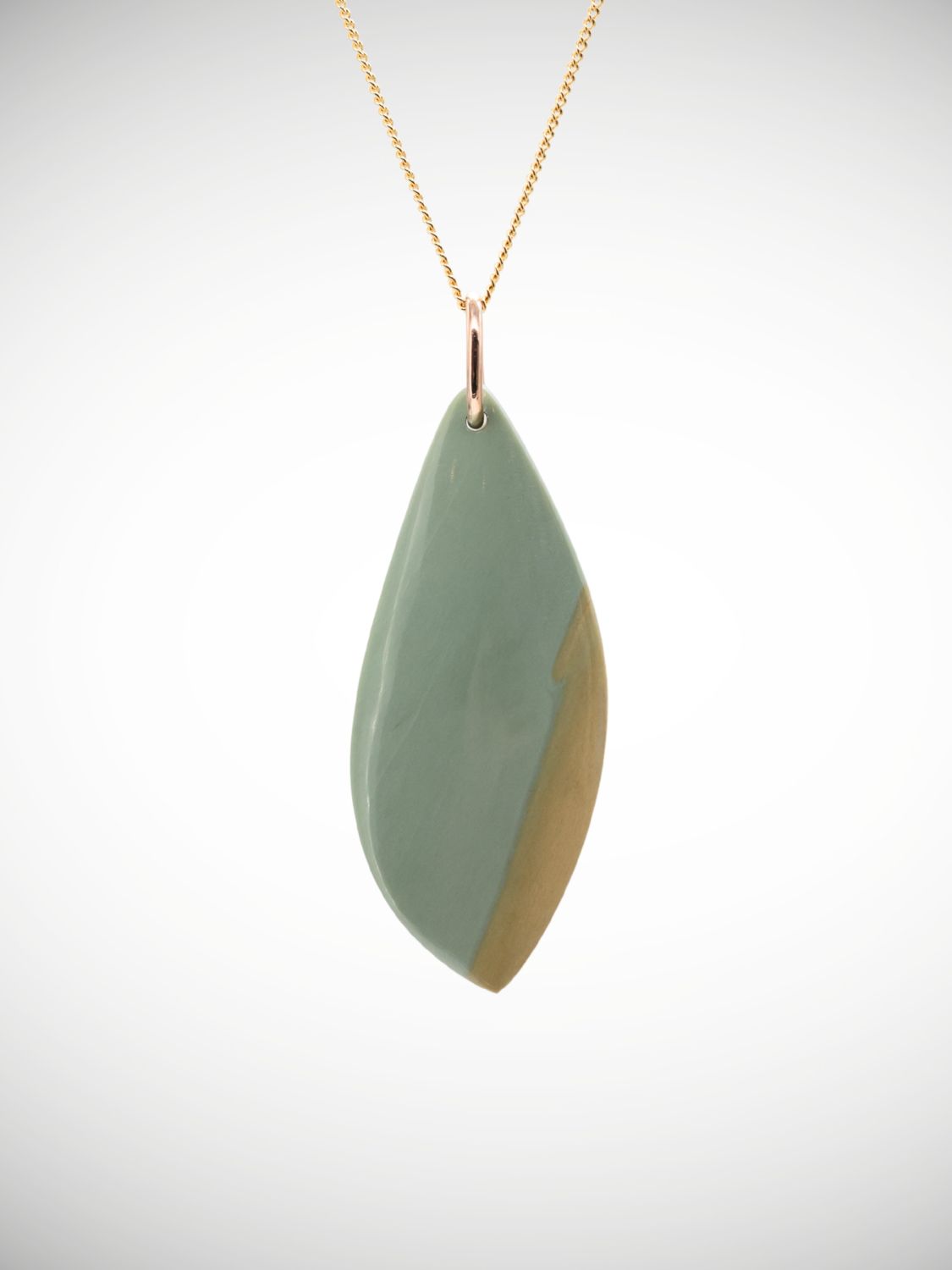 Moko Pounamu Kuru (Drop) Genuine NZ Inanga Greenstone & 9ct Gold - Mangahoe