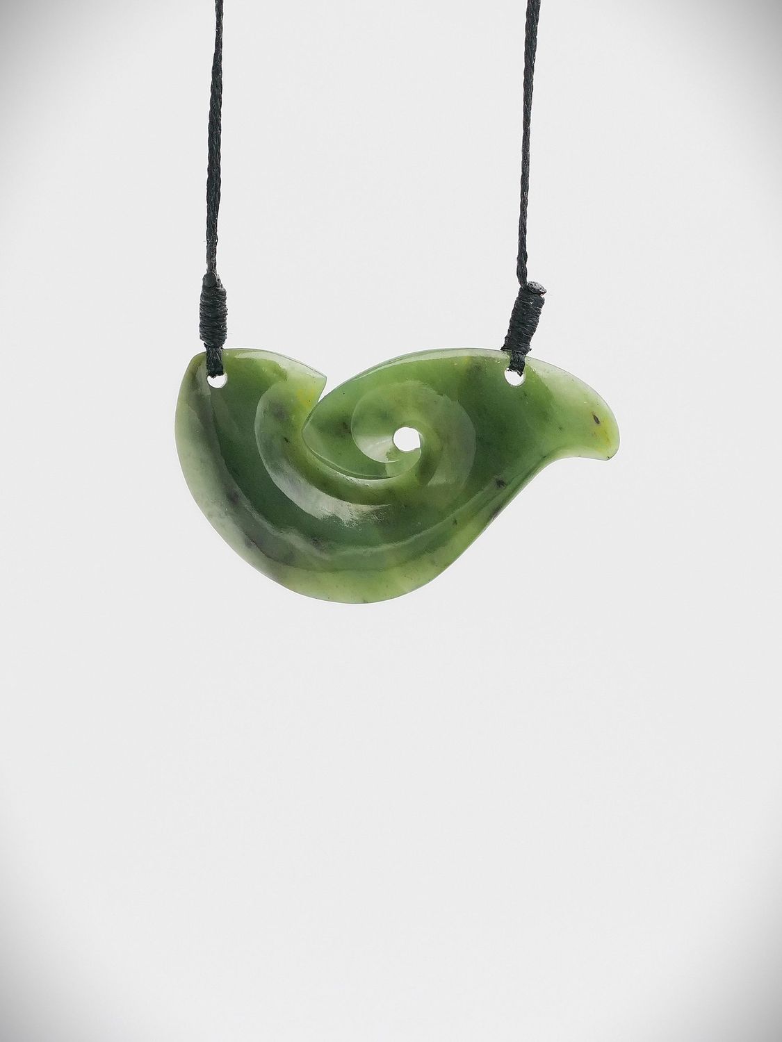 Moko Pounamu Kouma (Breastplate) NZ Genuine Kahurangi Flower Greenstone - Te Ariuru