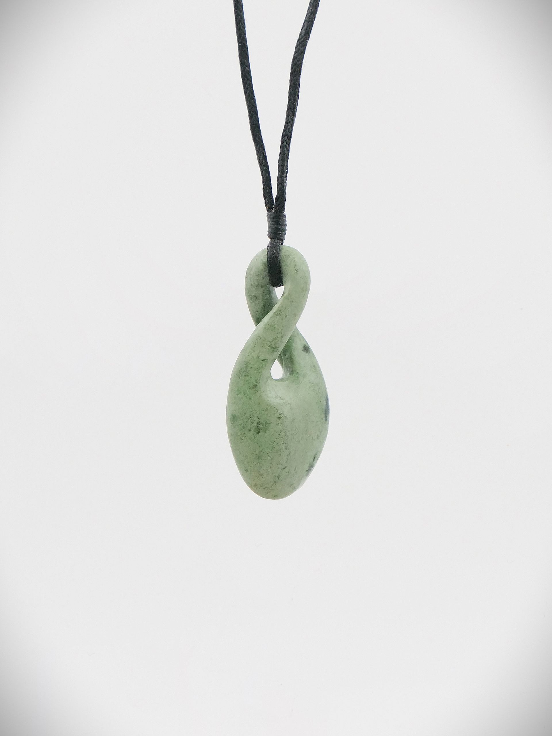 Moko Pounamu Single Pikorua (Twist) NZ Genuine Auhunga Greenstone - Waiareka