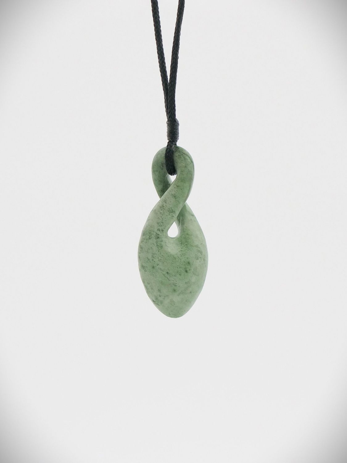 Moko Pounamu Single Pikorua (Twist) NZ Genuine Auhunga Greenstone - Mangahanea