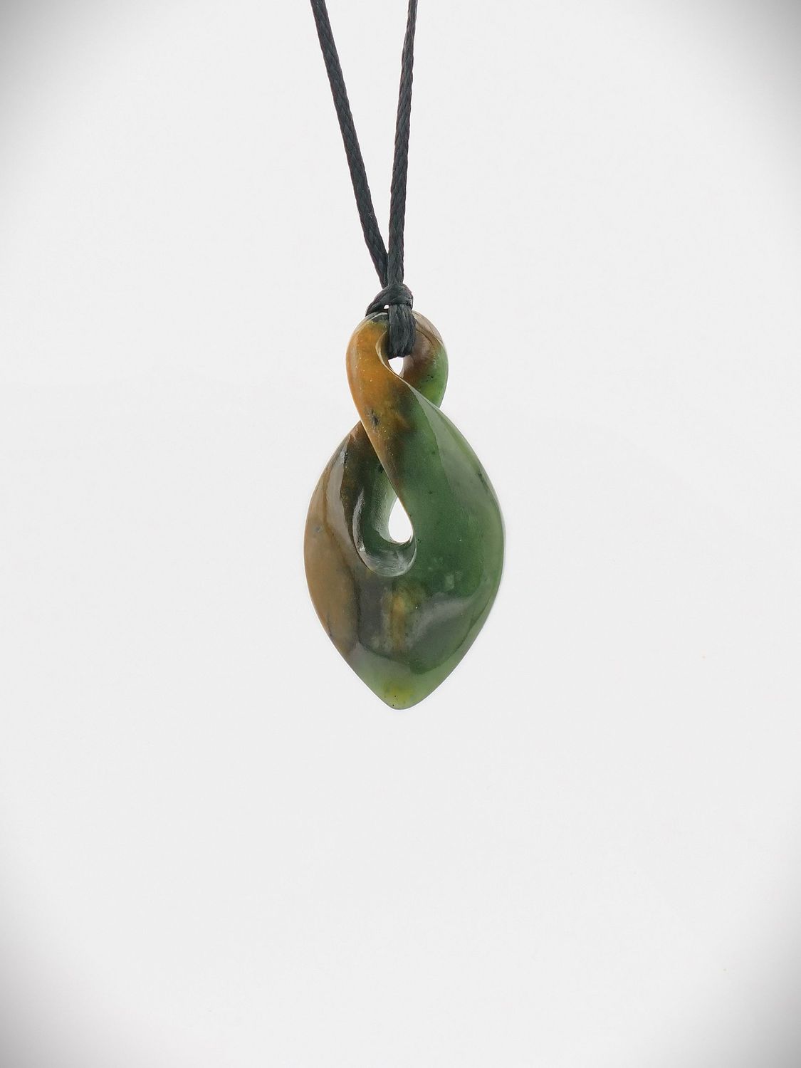 Moko Pounamu Pikorua NZ Genuine Kawakawa Flower Greenstone - Tuparoa