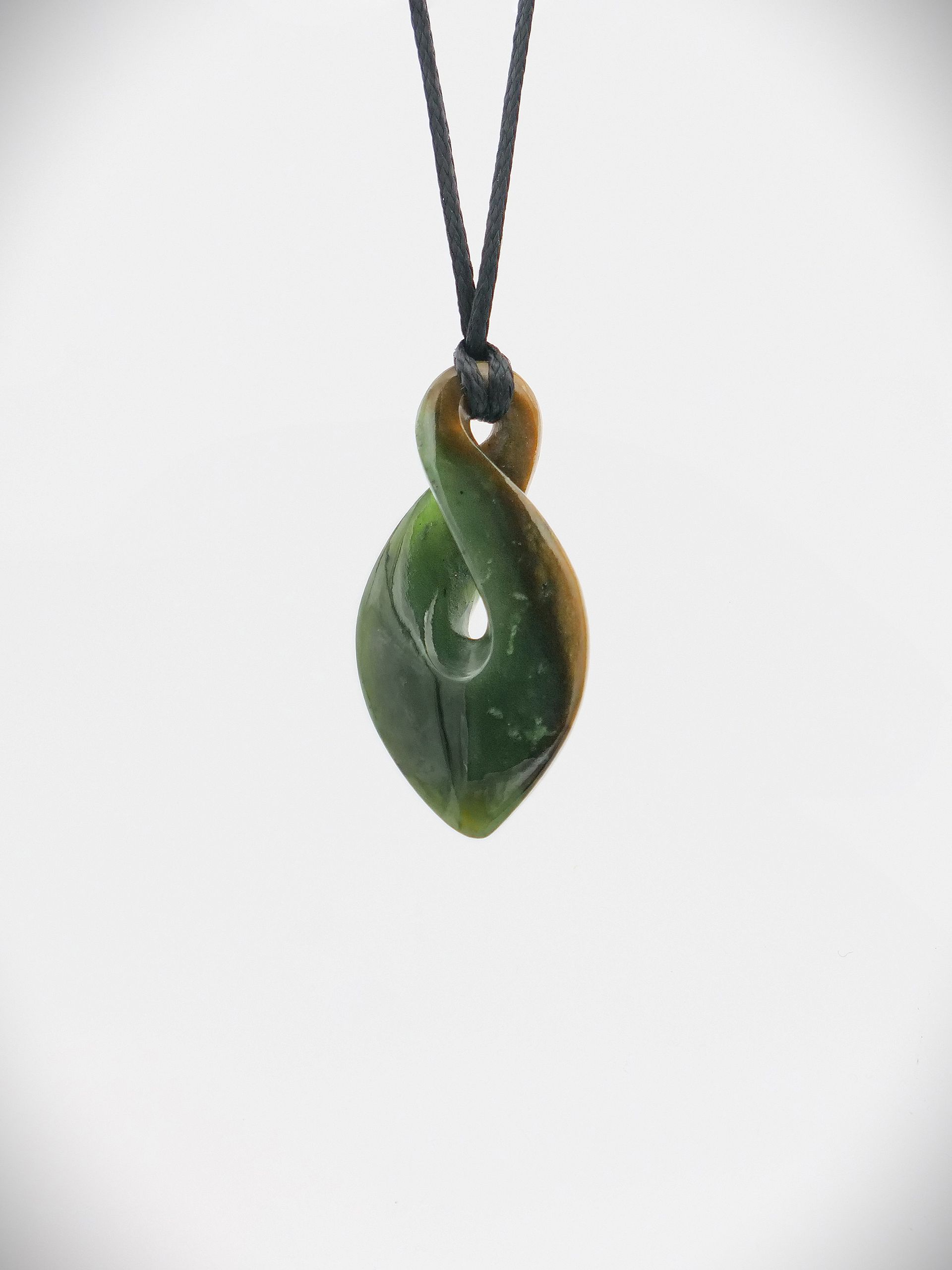 Moko Pounamu Pikorua NZ Genuine Kawakawa Flower Greenstone - Tuparoa