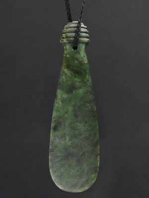 Moko Pounamu Mere NZ Genuine Totoweka Pounamu - Taharora Moko Pounamu Mere NZ Genuine Totoweka Pounamu - Taharora
