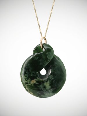 Moko Pounamu Pikorua (Twist) Genuine NZ Kawakawa Flower Greenstone & 9ct Gold & Diamond - Mangapai Moko Pounamu Pikorua (Twist) Genuine NZ Kawakawa Flower Greenstone & 9ct Gold & Diamond - Mangapai