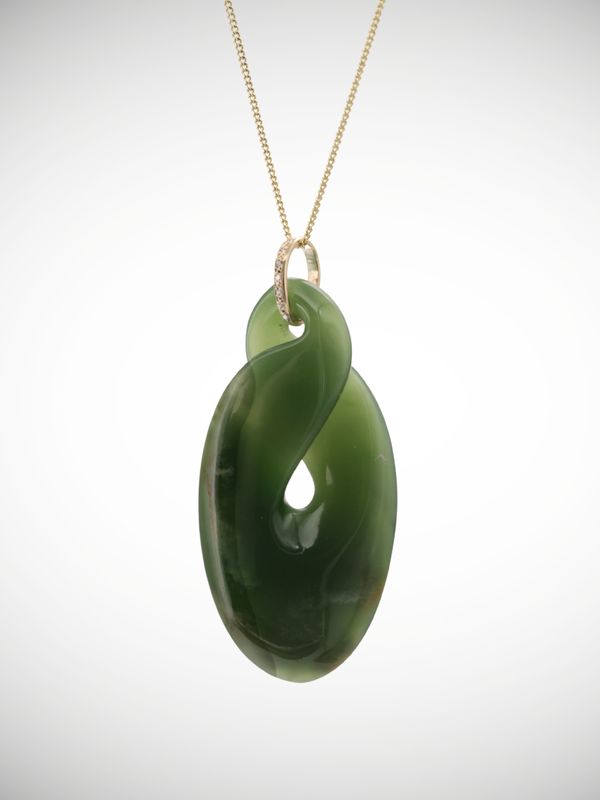 Moko Pounamu Pikorua (Twist) Genuine NZ Kawakawa Flower Greenstone & 9ct Gold & Diamond - Mangapiko
