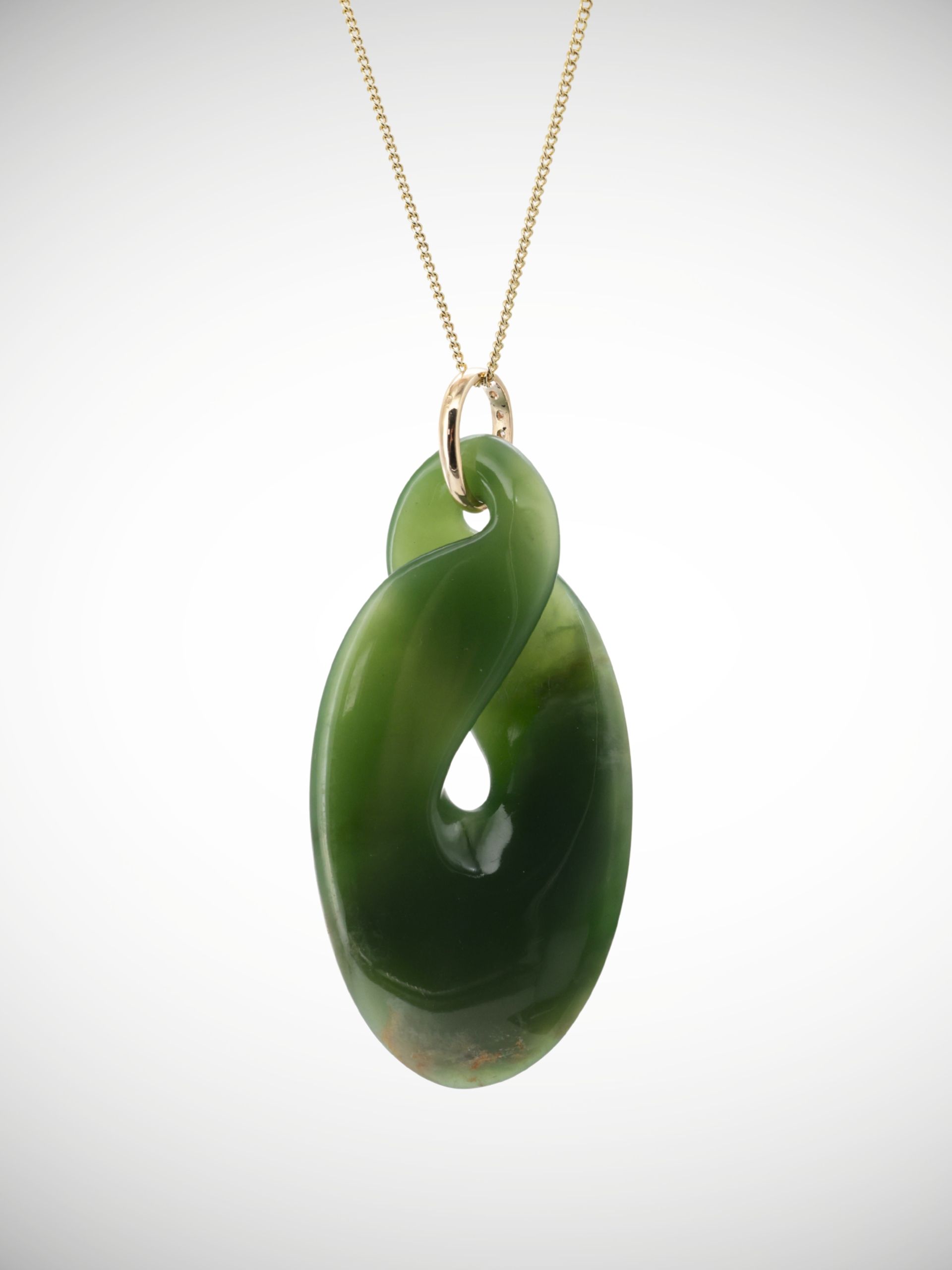 Moko Pounamu Pikorua (Twist) Genuine NZ Kawakawa Flower Greenstone & 9ct Gold & Diamond - Mangapiko