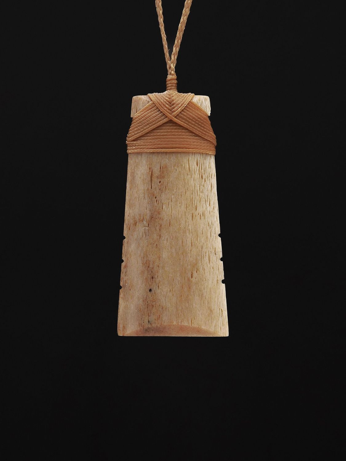 Moko Pounamu, Toki Genuine Whale Bone Carving - Te Rautahi Moko Pounamu, Toki Genuine Whale Bone Carving - Te Rautahi