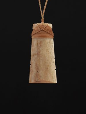 Moko Pounamu,  Toki Genuine Whale Bone Carving - Te Rautahi