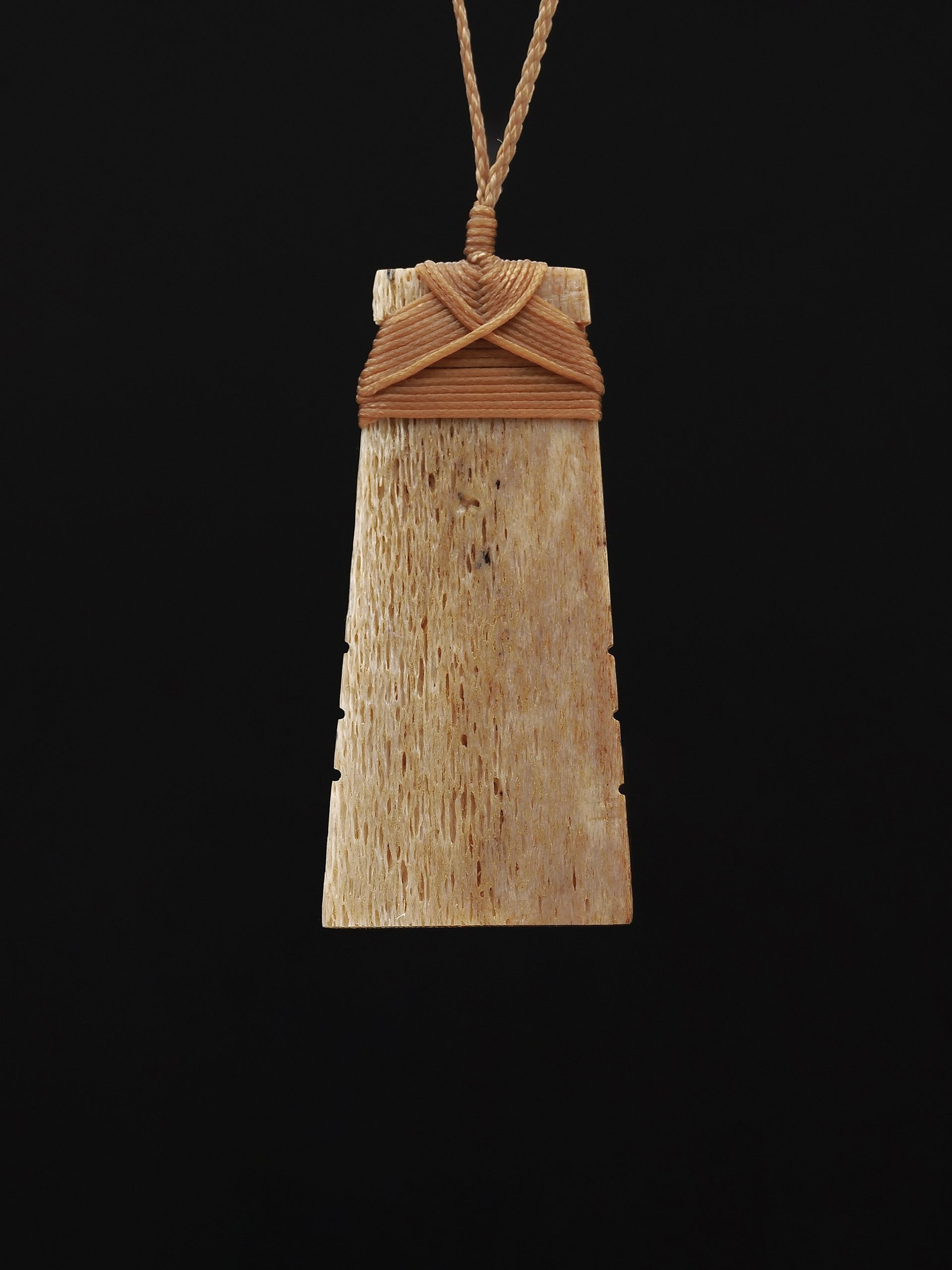 Moko Pounamu, Toki Genuine Whale Bone Carving - Te Rautahi