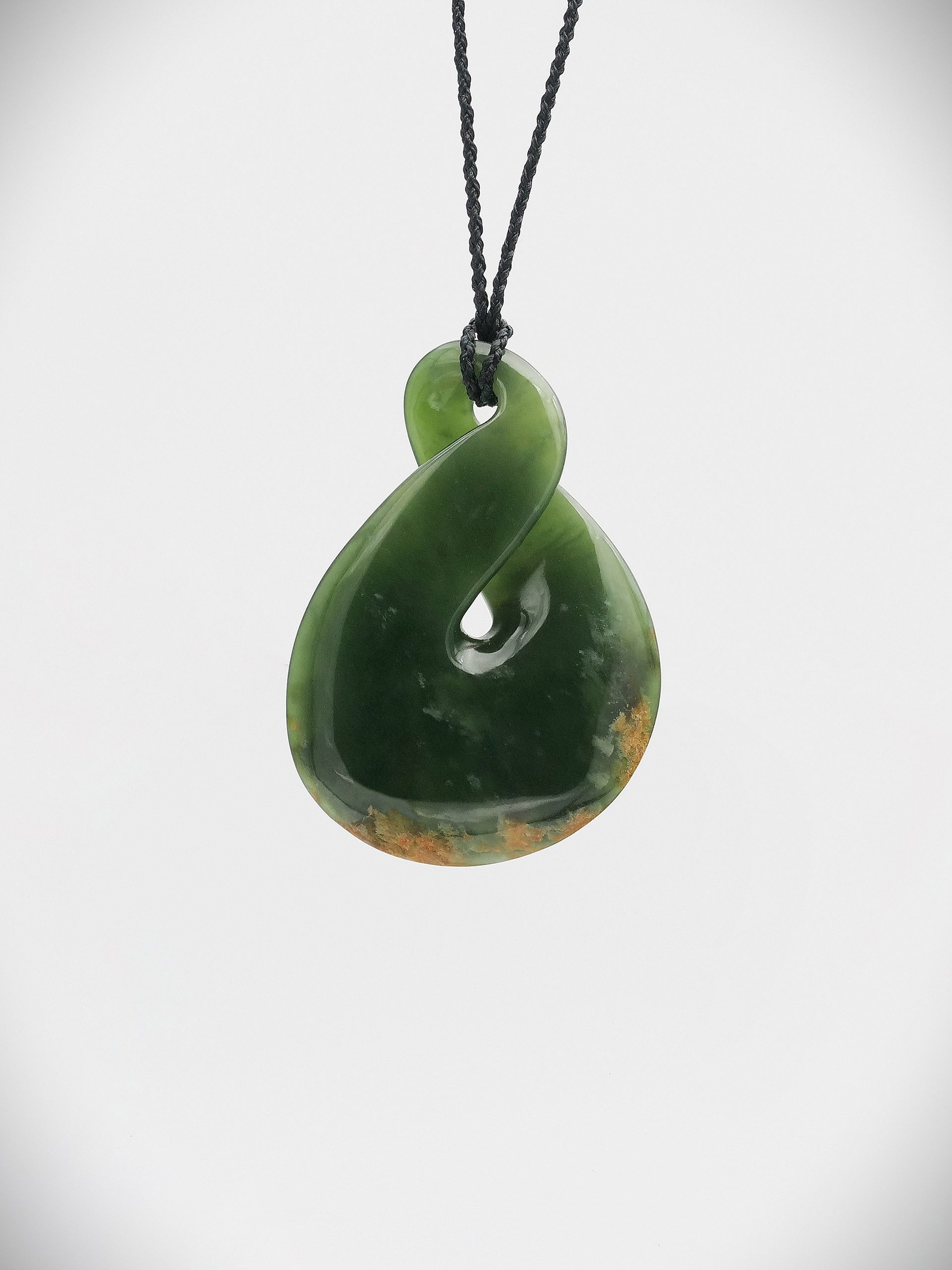 Moko Pounamu Pikorua (Twist) NZ Genuine Kahurangi Flower Greenstone - Maraehako