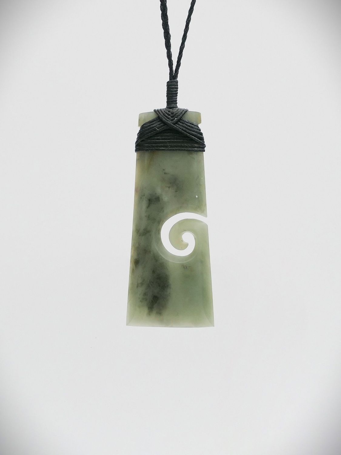 Moko Pounamu Toki Koru NZ Genuine Inanga Greenstone - Omaio Moko Pounamu Toki Koru NZ Genuine Inanga Greenstone - Omaio