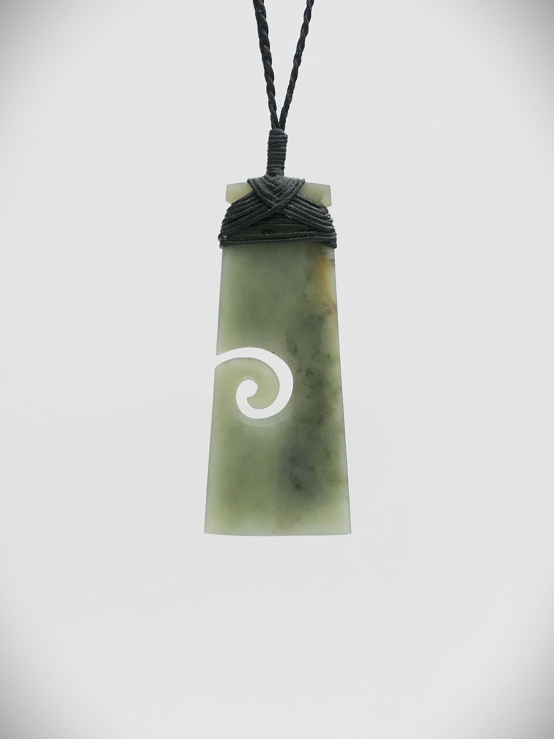Moko Pounamu Toki Koru NZ Genuine Inanga Greenstone - Omaio