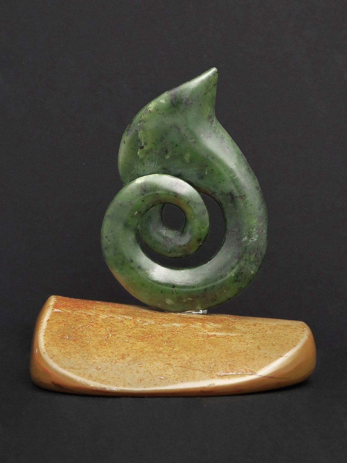 Moko Pounamu Pikorua Koru Sculpture NZ Genuine Kawakawa & Inanga Greenstone - Toatoa
