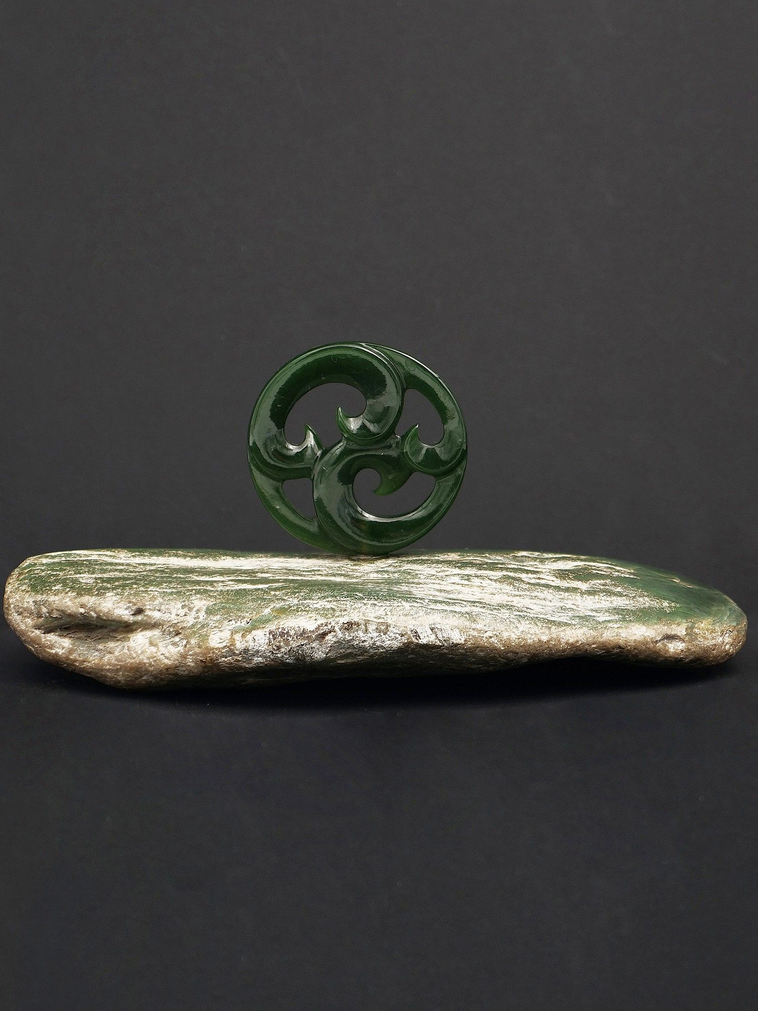 Moko Pounamu Multi Koru Sculpture NZ Genuine Kahurangi & Inanga Greenstone - Omarumutu