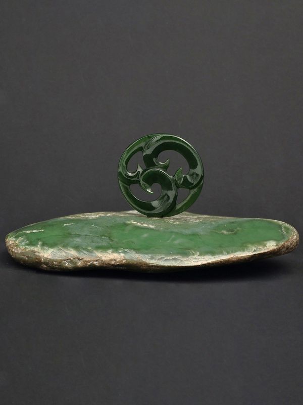 Moko Pounamu Multi Koru Sculpture NZ Genuine Kahurangi & Inanga Greenstone - Omarumutu