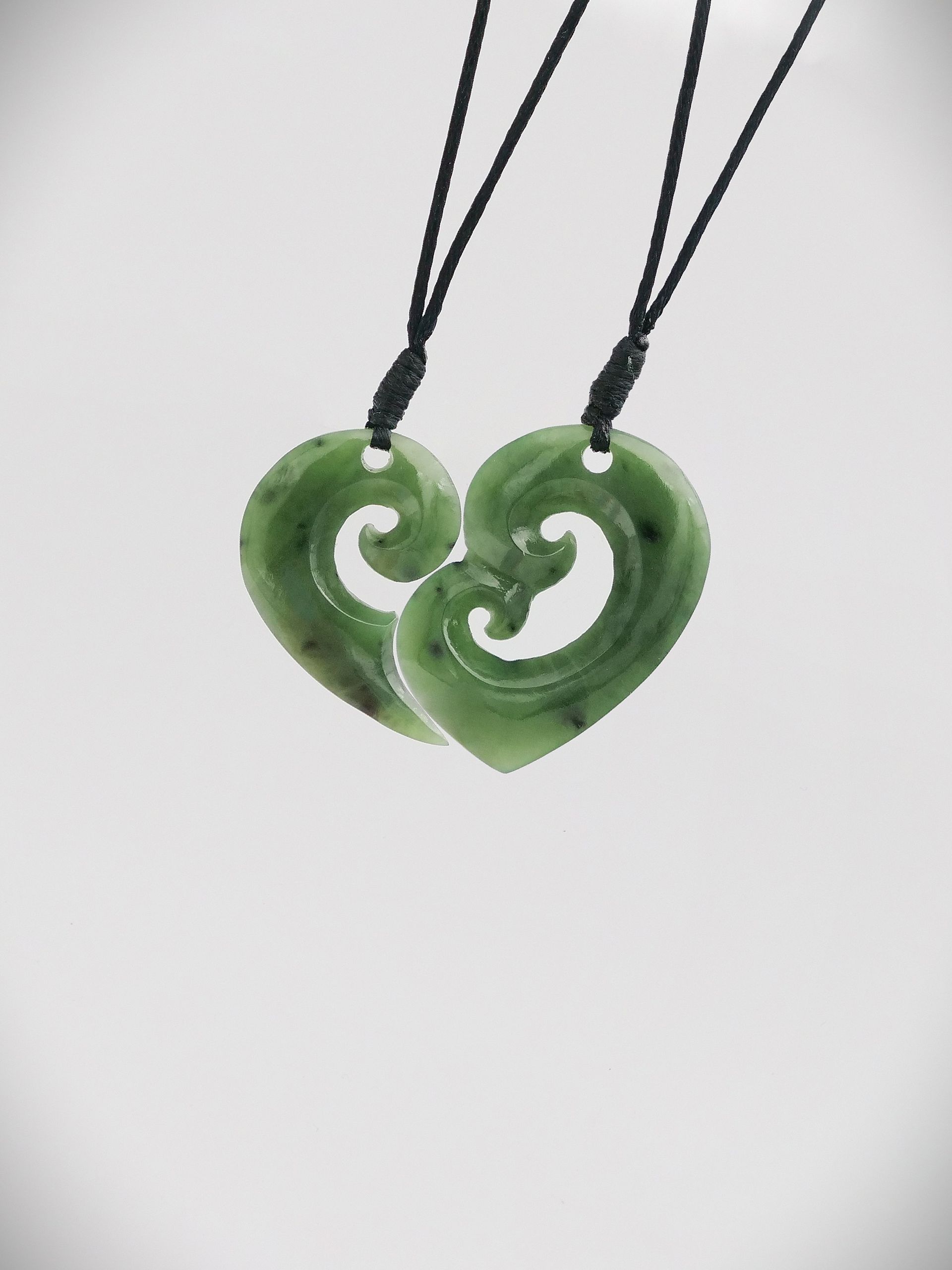 Moko Pounamu Split Heart NZ Genuine Kawakawa Greenstone - Kaiti